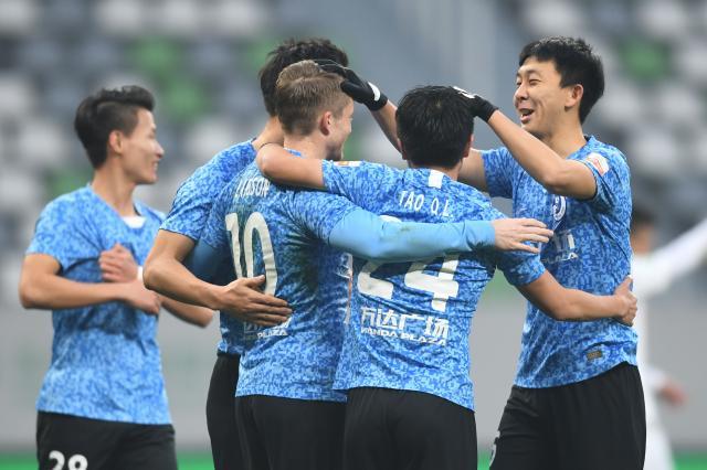 江南体育-晚了!大连人大胜却仍要生死决 青春风暴+胜利太迟